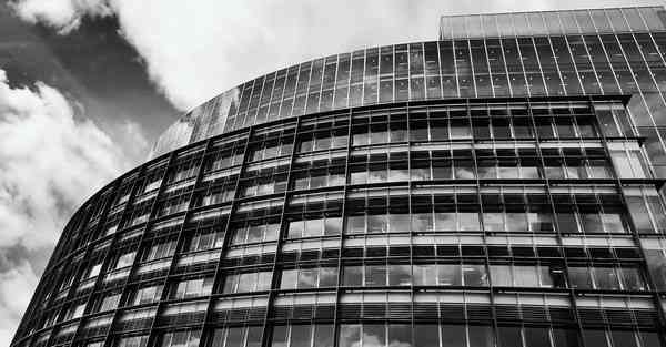 大数据包含设备数据的行业文章