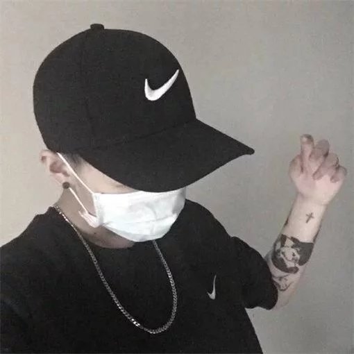 乔泽巧月