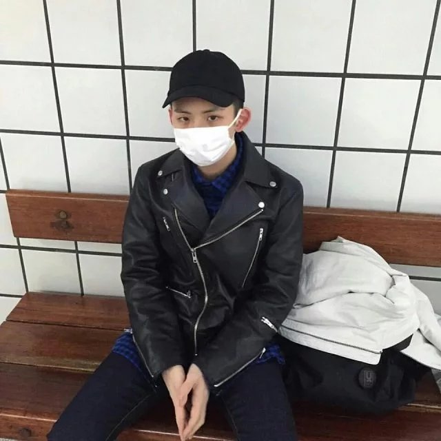 元燕寒融