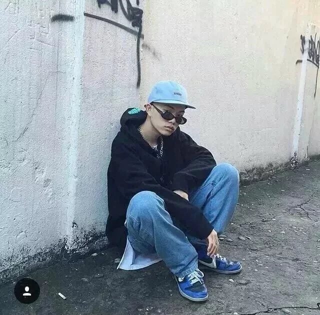 詹烟晶彦